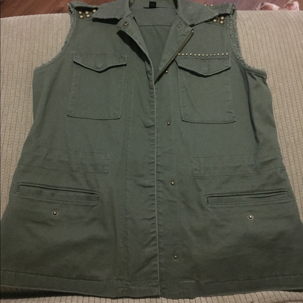 Ana a new approach Vest